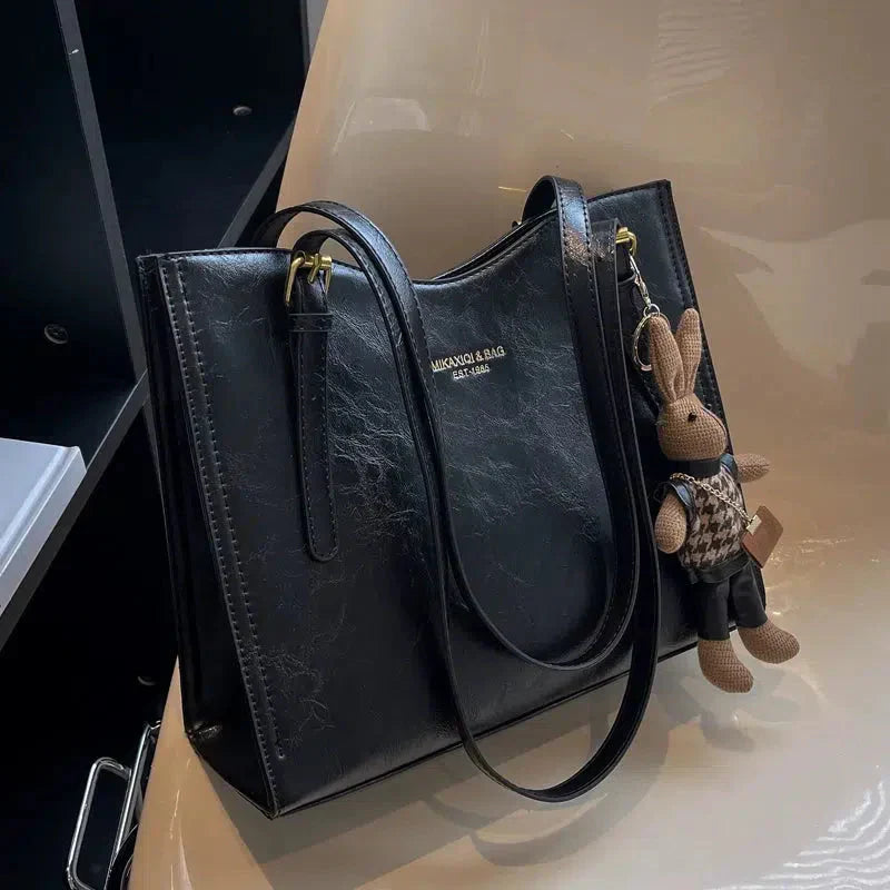 CELINA | TORBA CHARMBUN
